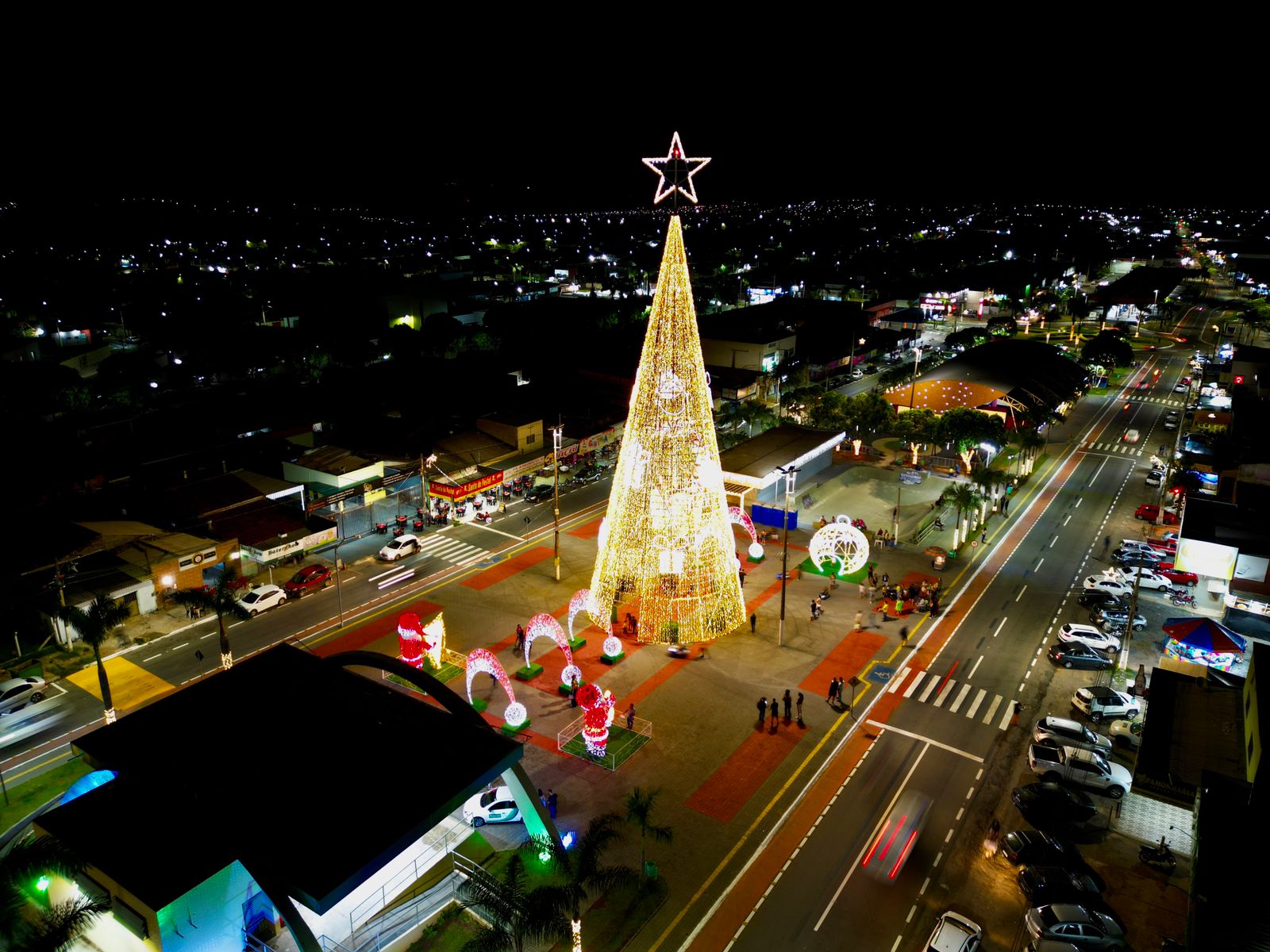 Senador Canedo encerra programação de Natal com super espetáculo infantil