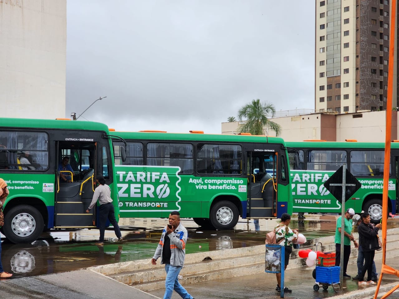 Prefeito Diego Sorgatto Transforma Luziânia: Tarifa Zero nos Ônibus e Cuidado Integral com a Comunidade