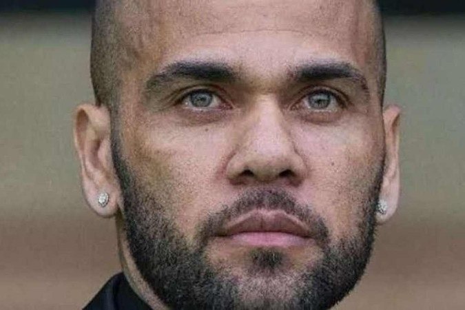 Daniel Alves: Soltura adiada devido a atraso no pagamento de fiança