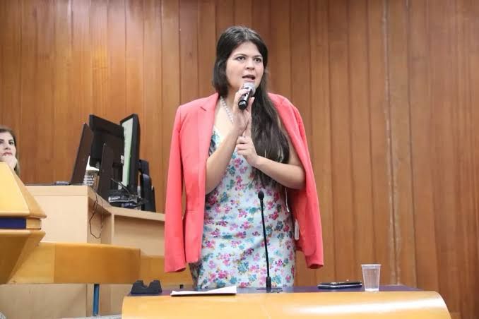 Aava Santiago, destaca desafios da participação feminina na política