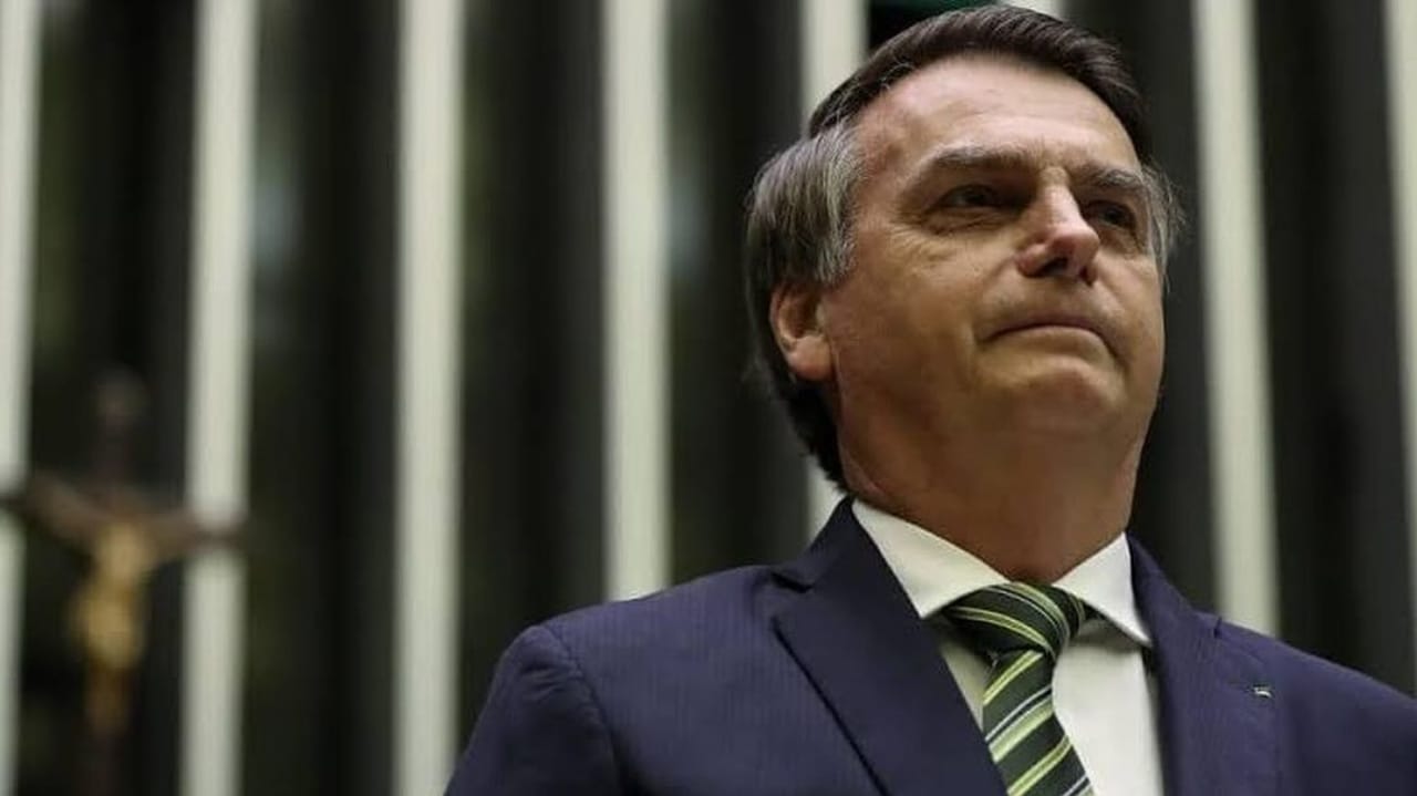 Polícia Federal Obtém Informações Inéditas sobre Joias Recebidas por Bolsonaro