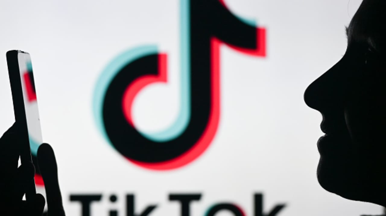 Grupos Dissidentes das Farc usam TikTok para recrutar jovens na Colômbia