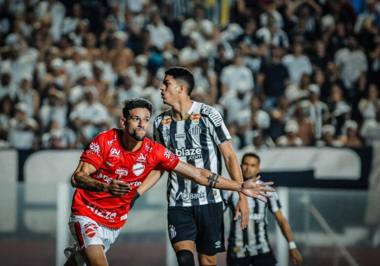 Vila Nova sai atrás do placar, mas consegue empate com Santos e mantém invencibilidade no OBA