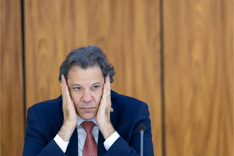 Ministro Fernando Haddad anuncia congelamento de R$ 15 bilhões do orçamento de 2024