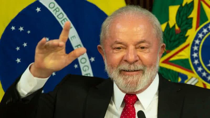 Lula defende inclusão do gás de cozinha na cesta básica e critica preço elevado do insumo