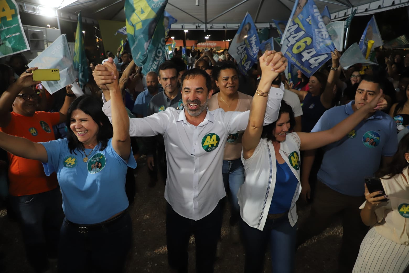 Pellozo inaugura comitê central de campanha