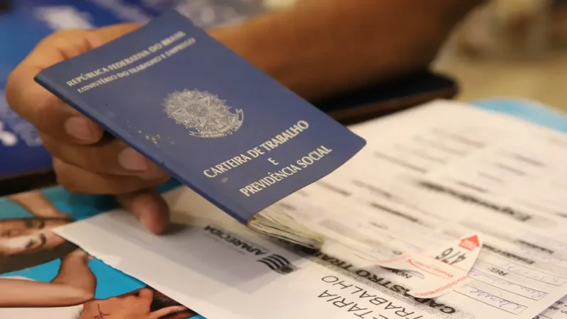 Aparecida oferece 1.828 oportunidades de emprego nesta semana - Fala Canedo